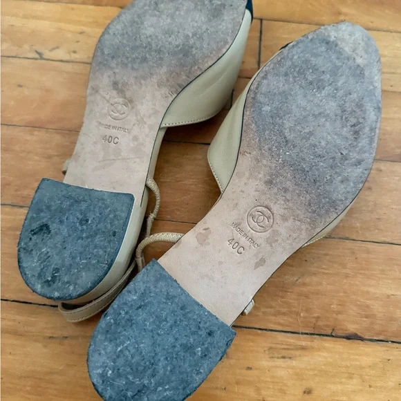 Chanel two-tone slingback flats - Picture 2 of 5